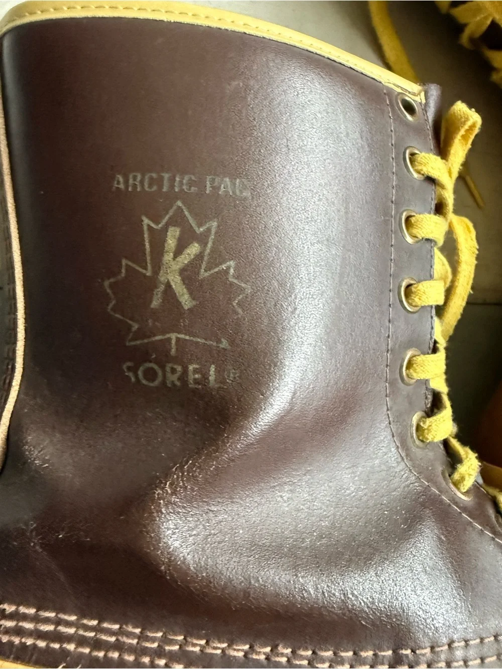 Sorel Brown and Yellow Lace-Up Men's Duck Boots Sz13